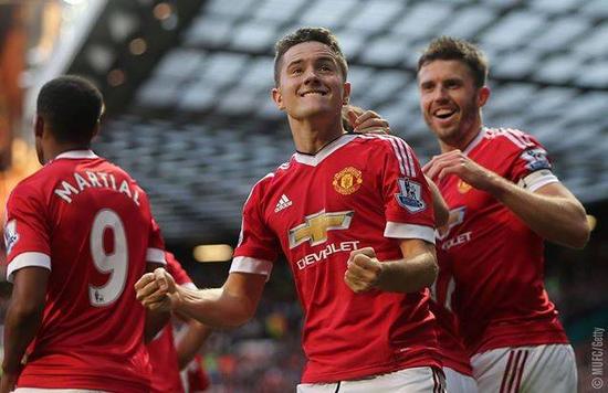 极进行阵容 极进行阵容